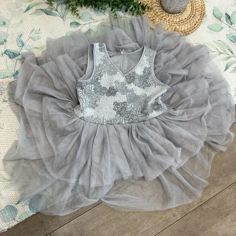 Pippa & Julie Boutique Little Girl Size 4 Formal Christmas Holiday Party Dress